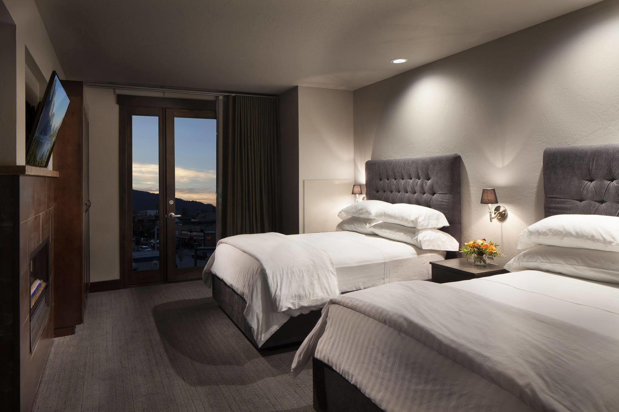 Firebrand Hotel Уайтфиш Екстериор снимка